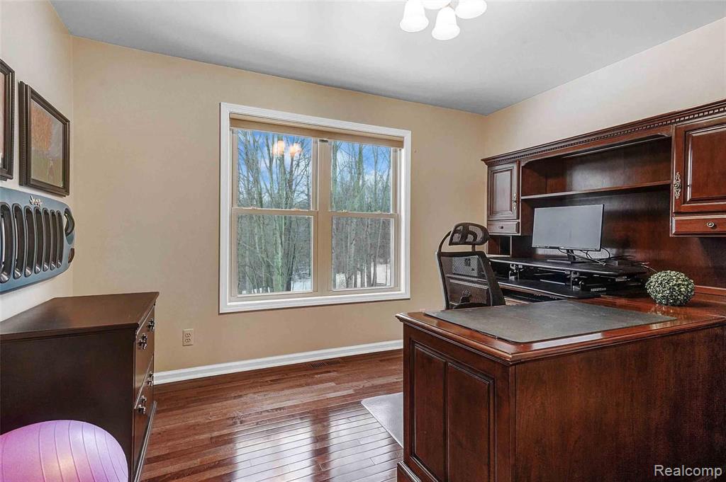 66791 Eight Mile Road South Lyon, MI 48178 - Photo 36 of 65 Gallery Image 36