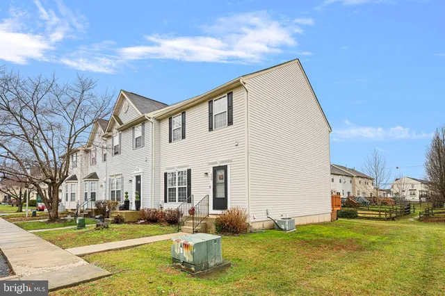 $295,000 | 429 Sequoia Drive, Smyrna, DE 19977