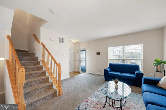 $295,000 | 429 Sequoia Drive, Smyrna, DE 19977