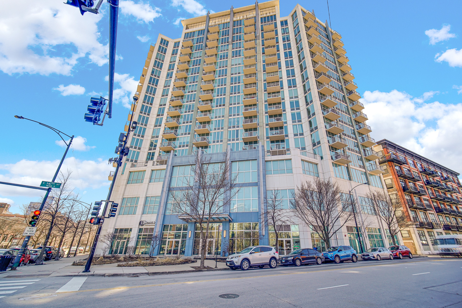 1600 South Indiana Avenue, Unit 1007 Chicago, IL 60616 - Photo 1 of 1 front view of a building