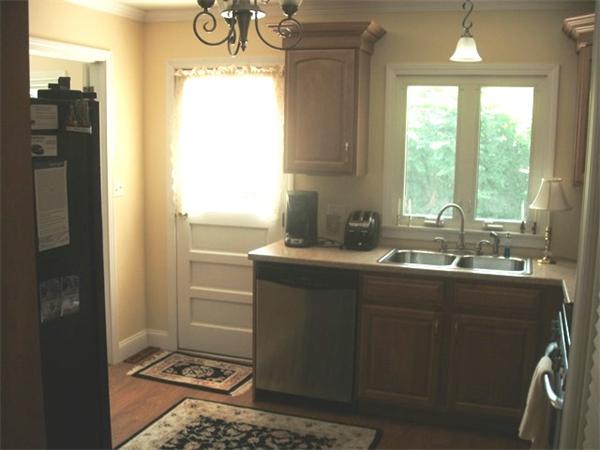 186 Florence Road Lowell, MA 01851 - Photo 5 of 12 Gallery Image 5