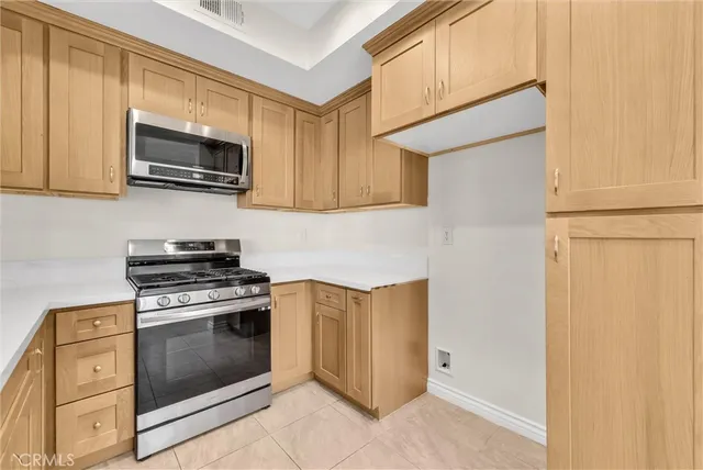 $2,500 | 3160 Altura Court, Unit 203, Corona, CA 92882