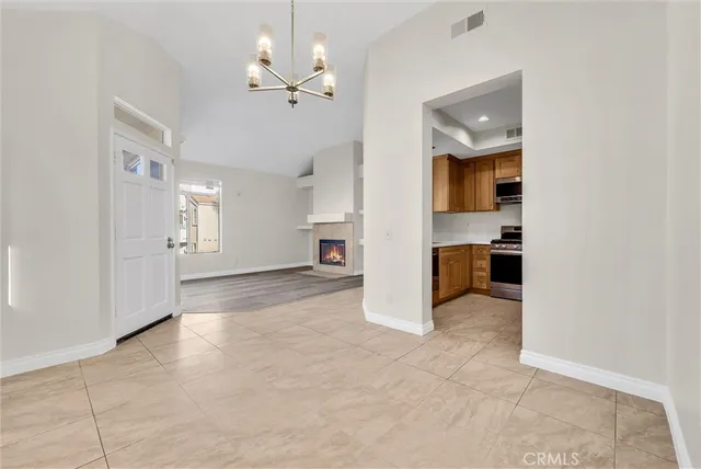 $2,500 | 3160 Altura Court, Unit 203, Corona, CA 92882