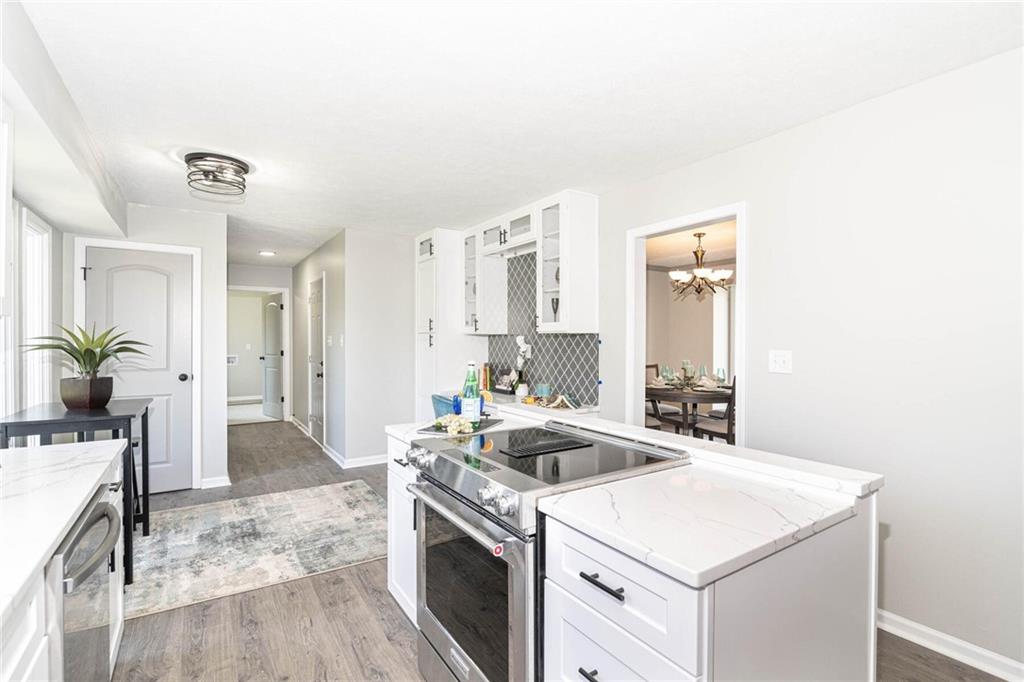 8815 Fathom Crest Indianapolis, IN 46256 - Photo 12 of 33