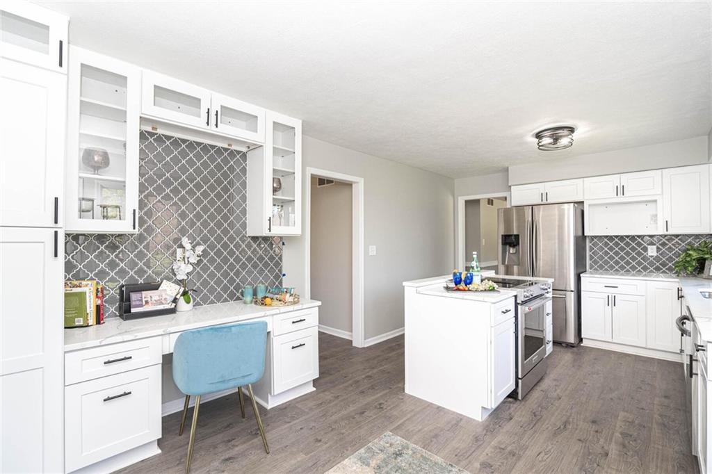 8815 Fathom Crest Indianapolis, IN 46256 - Photo 16 of 33