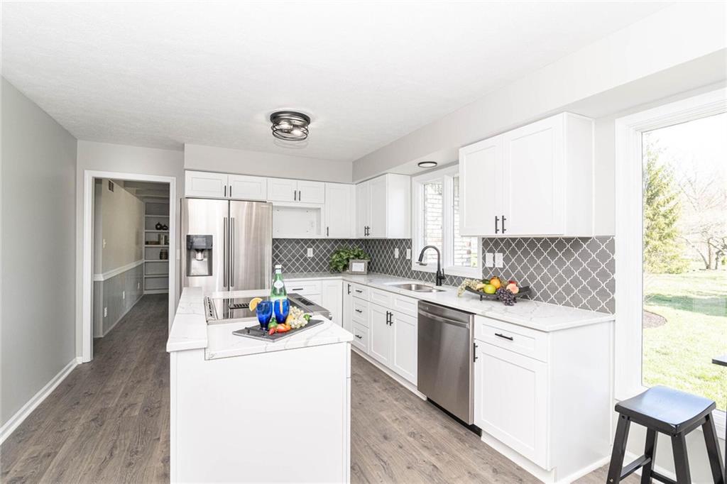 8815 Fathom Crest Indianapolis, IN 46256 - Photo 17 of 33