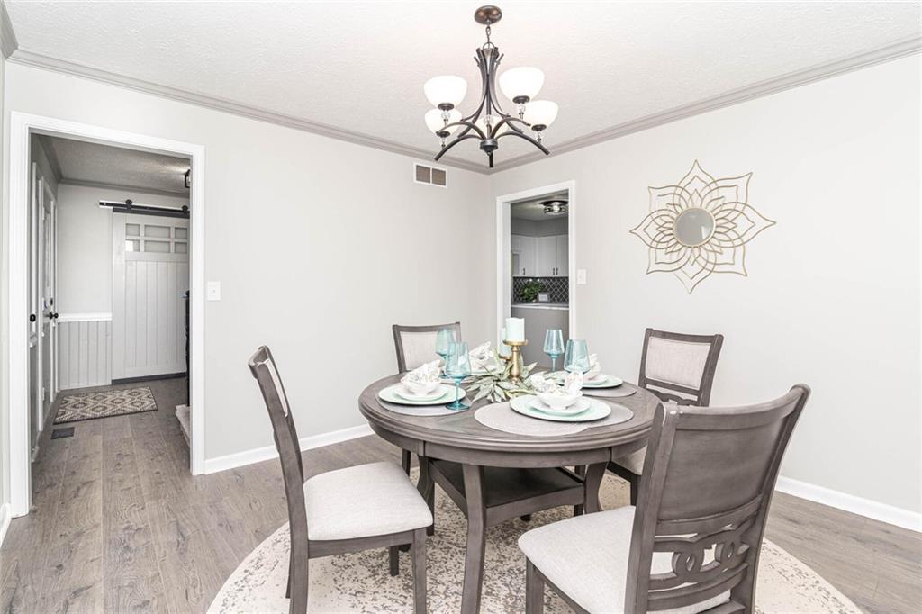 8815 Fathom Crest Indianapolis, IN 46256 - Photo 4 of 33