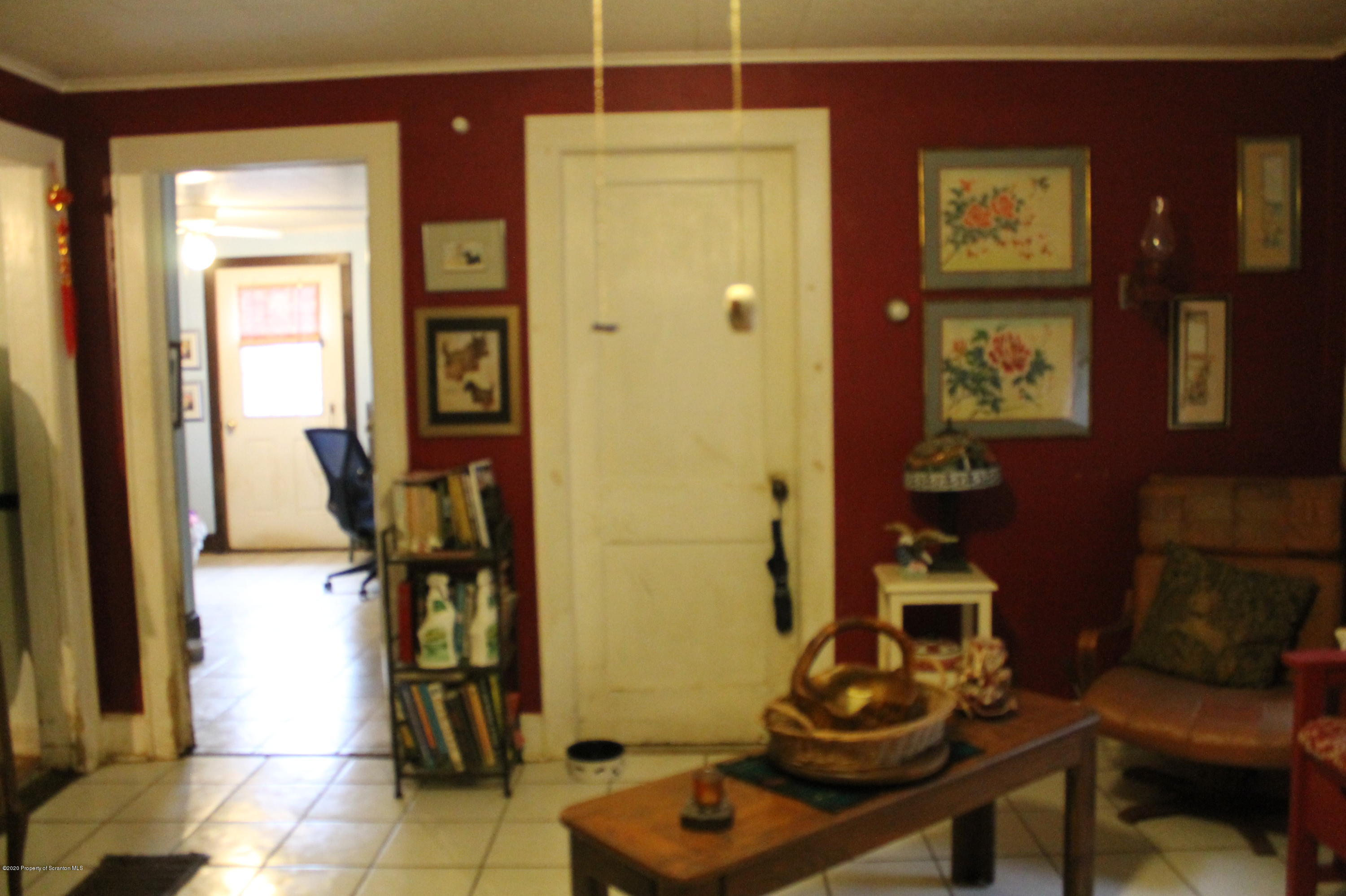265 East Sterling Road Newfoundland, PA 18445 - Photo 7 of 18 Gallery Image 7