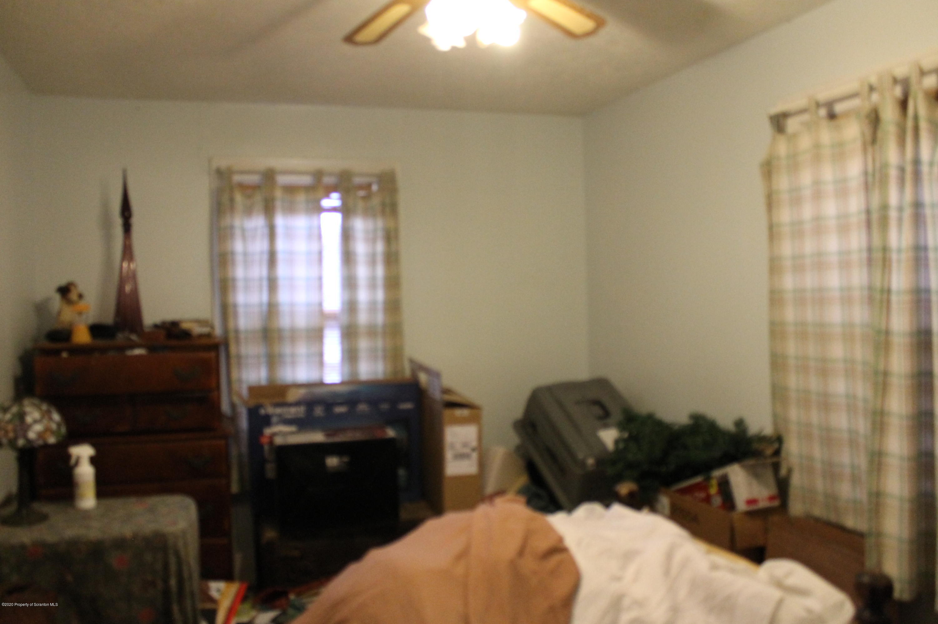 265 East Sterling Road Newfoundland, PA 18445 - Photo 9 of 18 Gallery Image 9