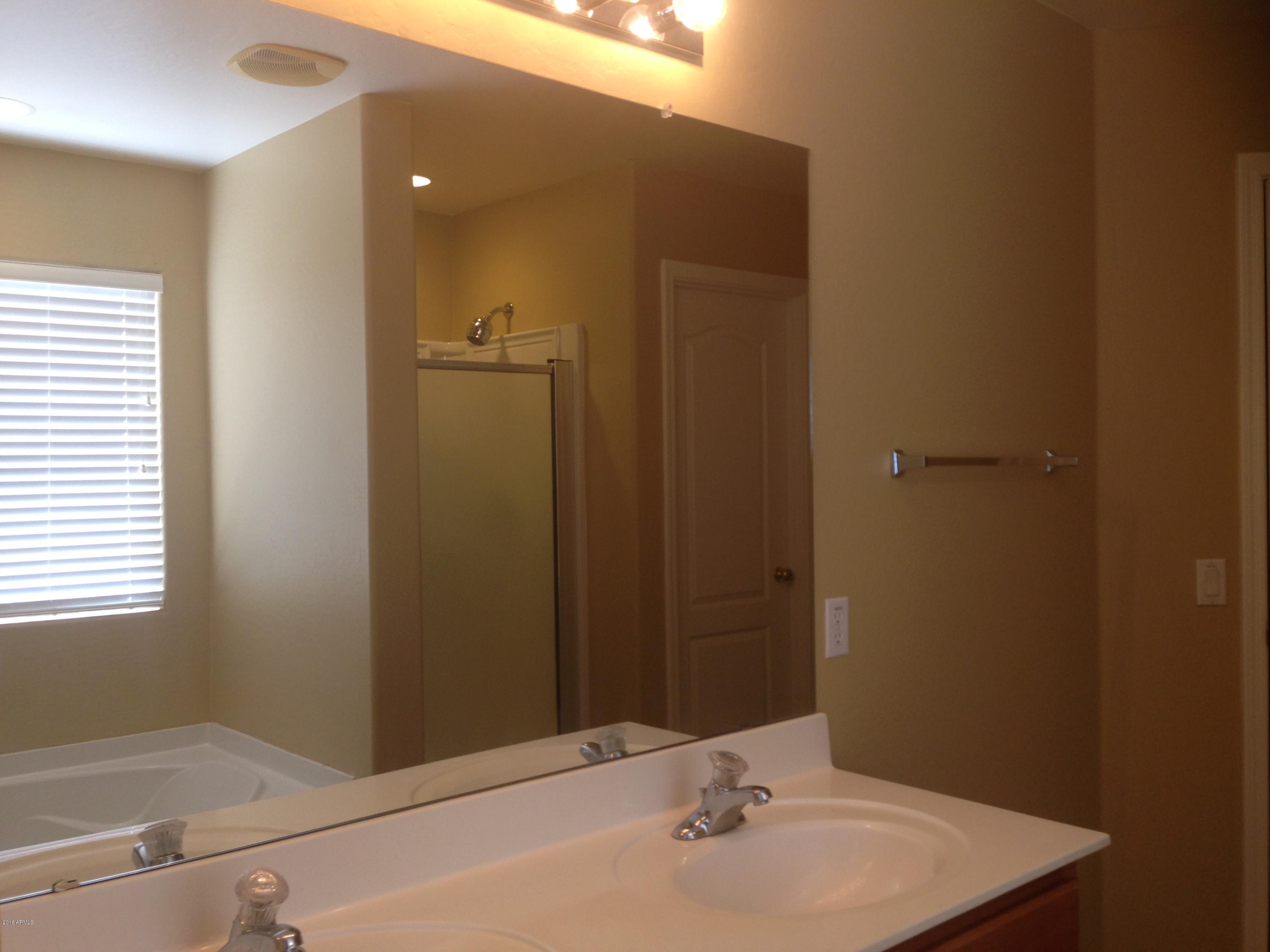 6905 West Darrel Road Laveen, AZ 85339 - Photo 3 of 14 MBath