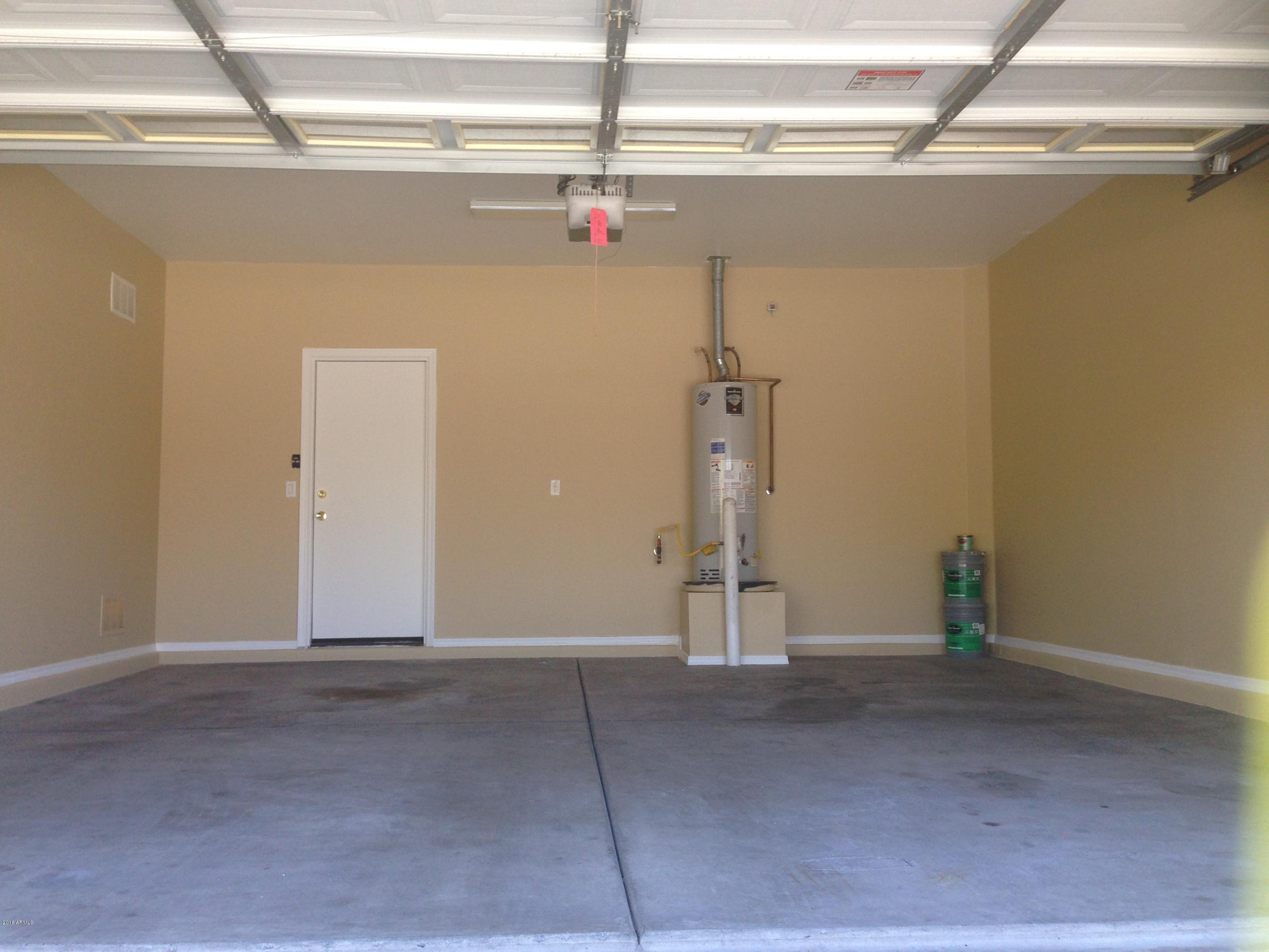 6905 West Darrel Road Laveen, AZ 85339 - Photo 8 of 14 garage