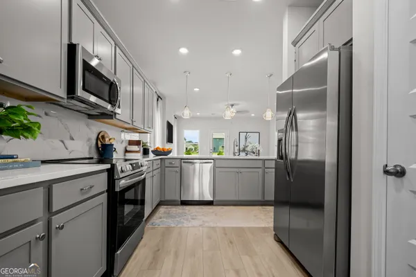 $294,995 | 505 Lamplight Drive, Warner Robins, GA 31008