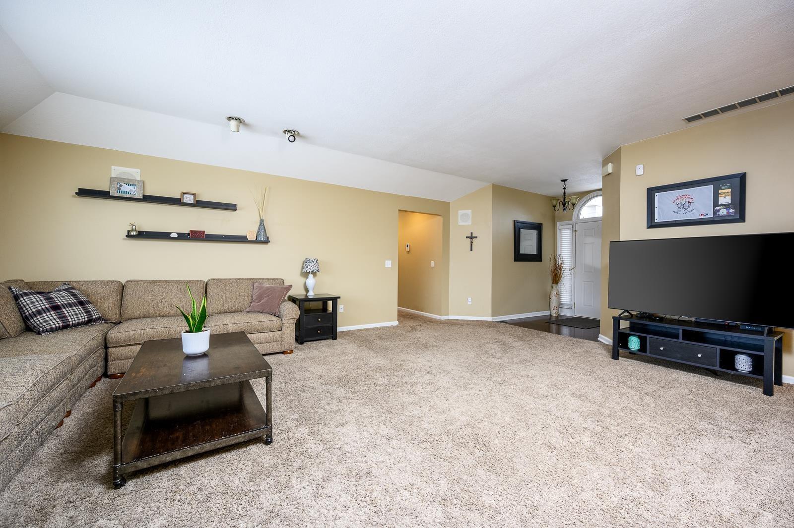 831 Autumn Ridge Lane Fort Wayne, IN 46804 - Photo 17 of 35 Gallery Image 17