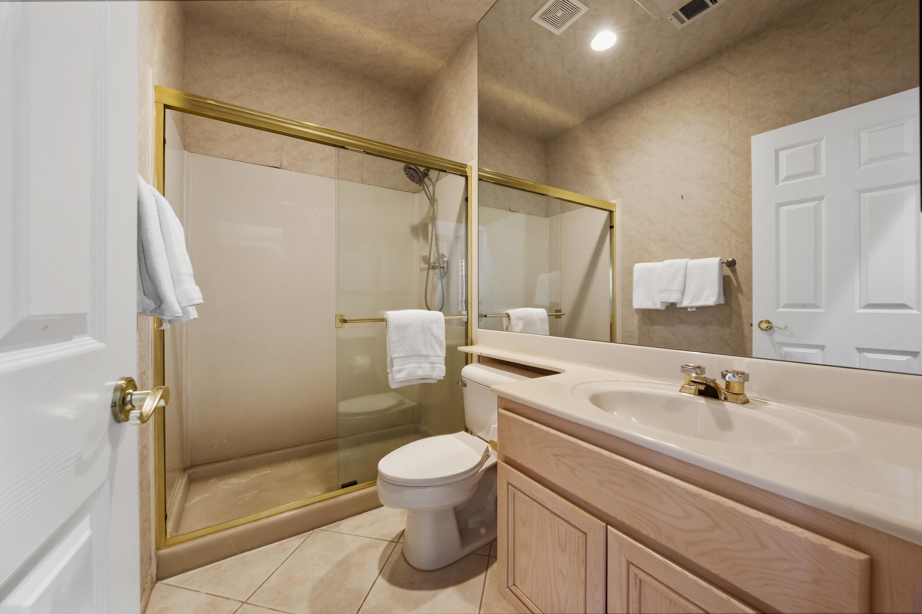 15 Florentina Drive Rancho Mirage, CA 92270 - Photo 24 of 34 a bathroom with a sink a toilet and shower