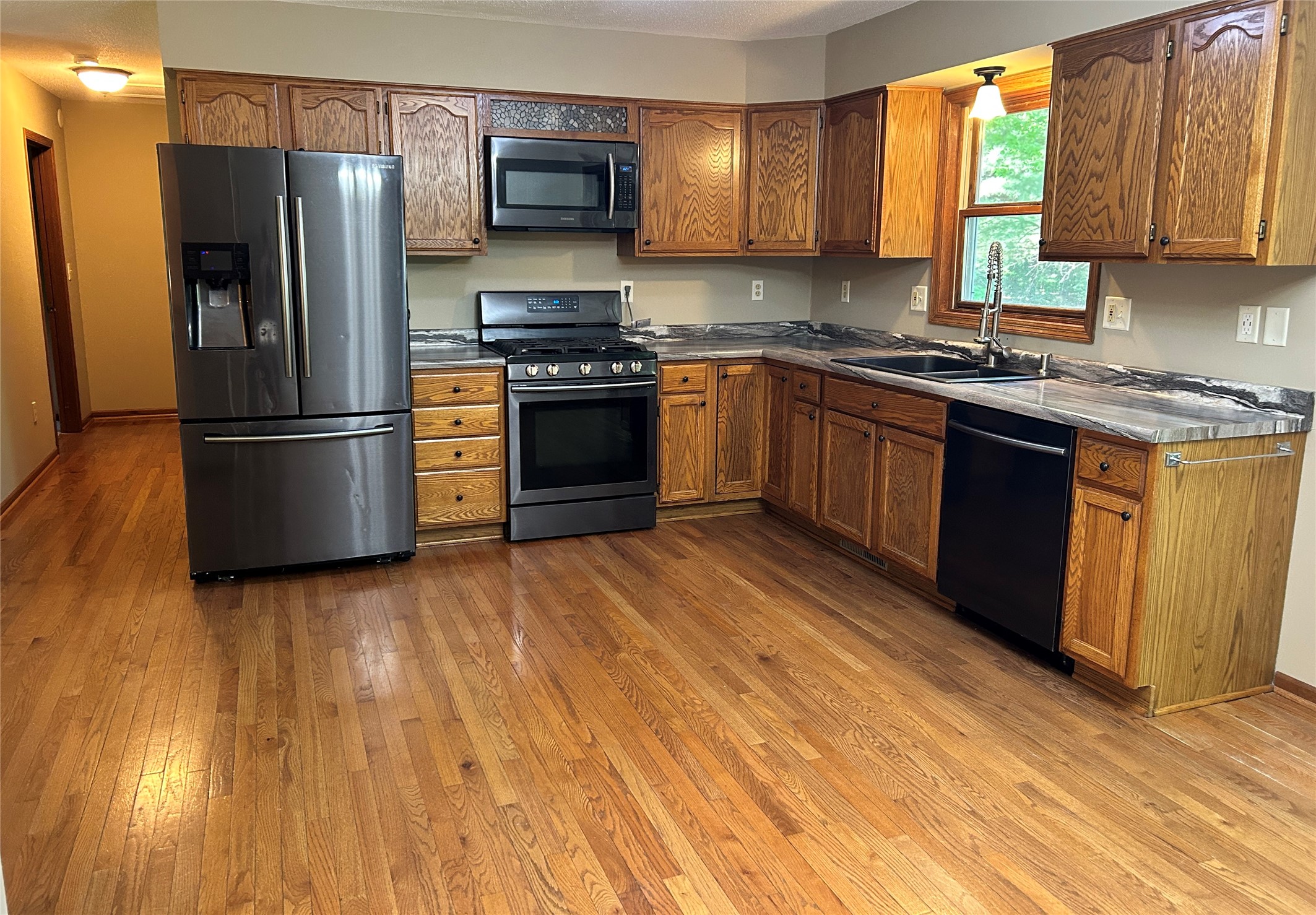 2067 17 3/4 Avenue Rice Lake, WI 54868 - Photo 10 of 34