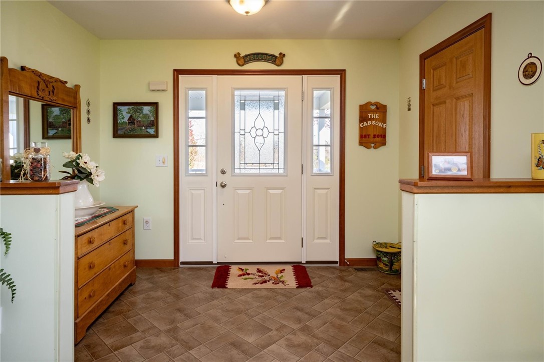 348 Middle Road Caledonia, NY 14423 - Photo 13 of 38