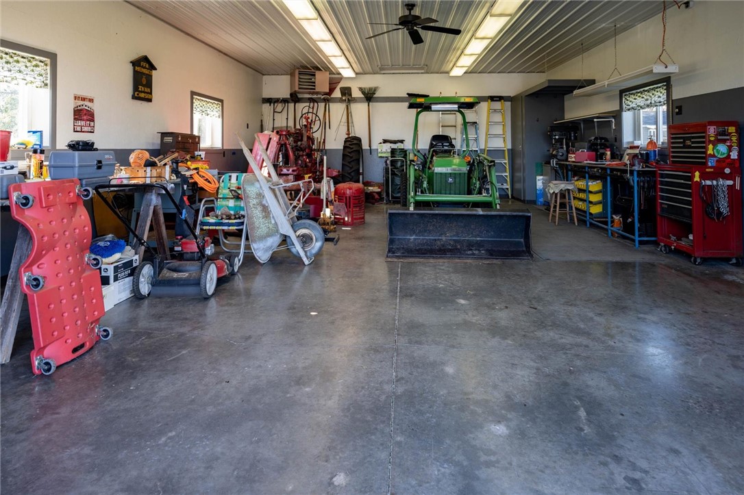 348 Middle Road Caledonia, NY 14423 - Photo 6 of 38