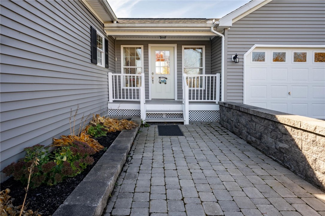 348 Middle Road Caledonia, NY 14423 - Photo 7 of 38