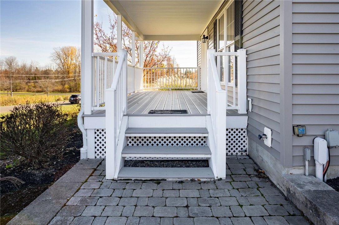 348 Middle Road Caledonia, NY 14423 - Photo 8 of 38