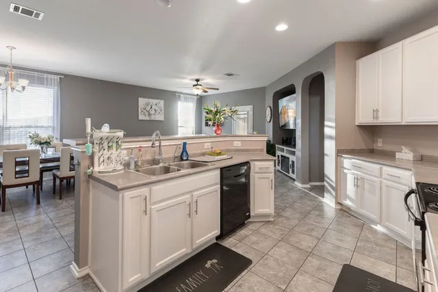 $2,000 | 10904 Roderick Lawson Lane, Austin, TX 78754