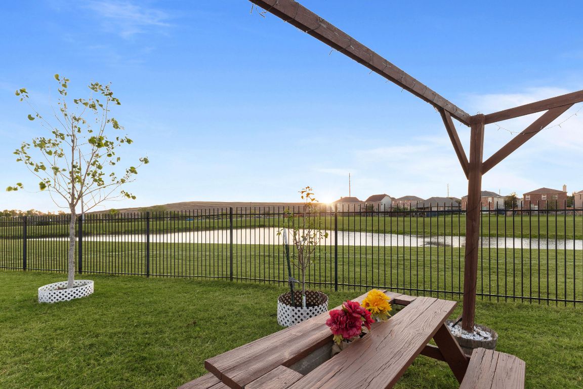 10904 Roderick Lawson Lane Austin, TX 78754 - Photo 27 of 31