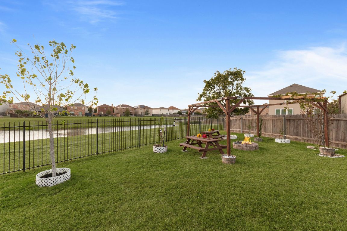 10904 Roderick Lawson Lane Austin, TX 78754 - Photo 30 of 31