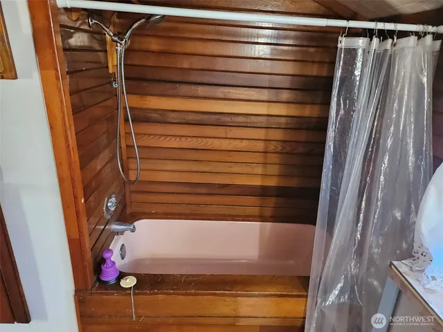 a view of walk in closet