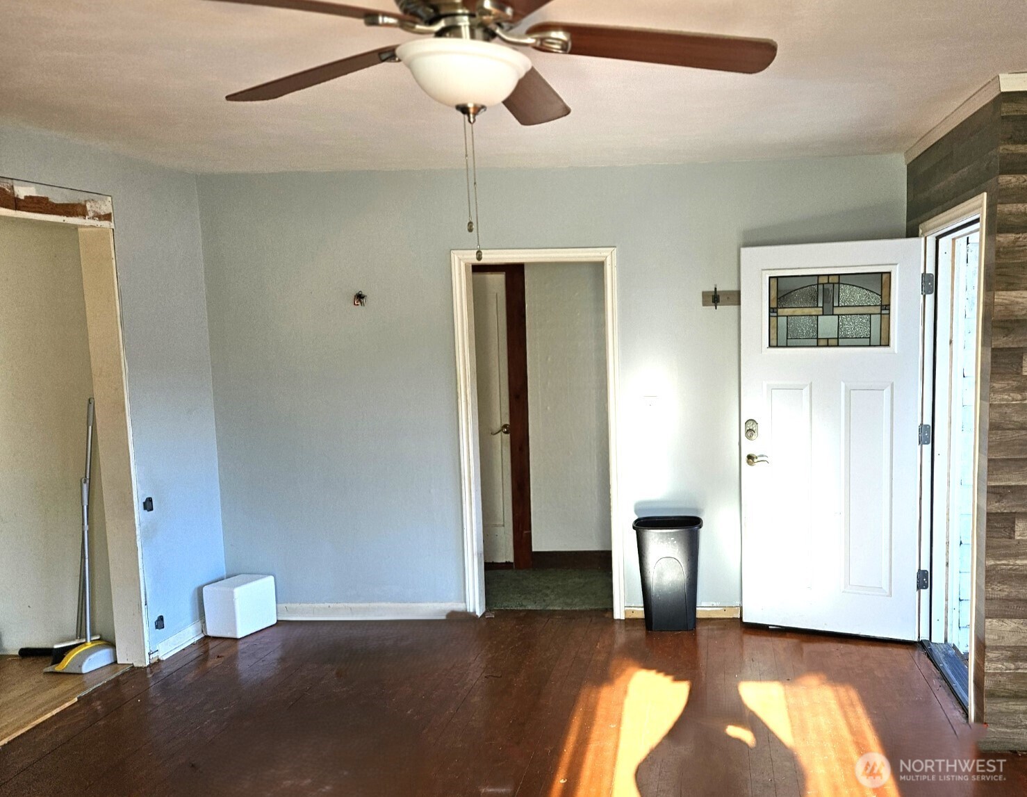 2625 Bench Drive Aberdeen, WA 98520 - Photo 3 of 16 a view of empty room with wooden floor