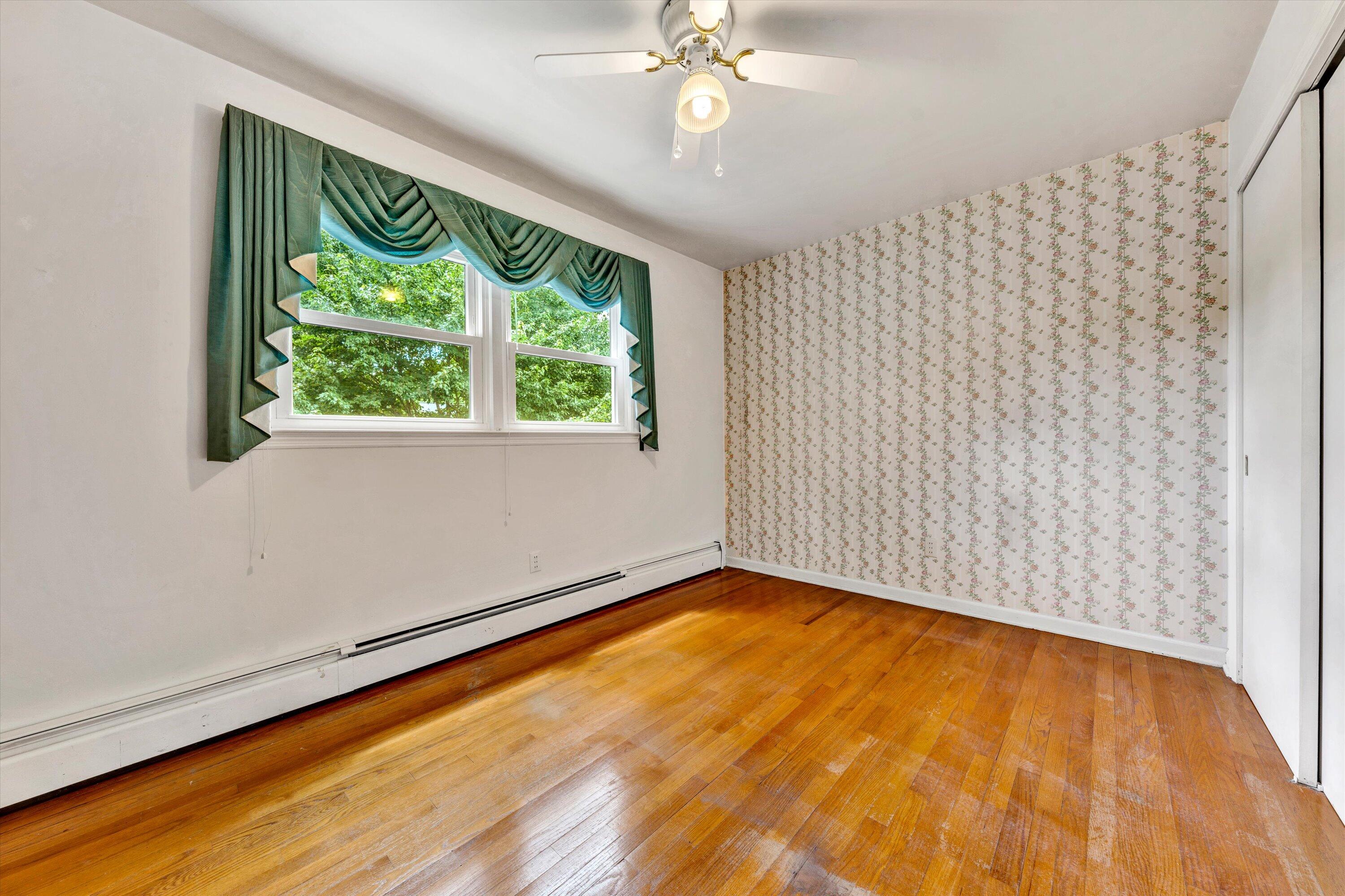 5703 Brahma Road Roanoke, VA 24018 - Photo 17 of 31 17-052820240105