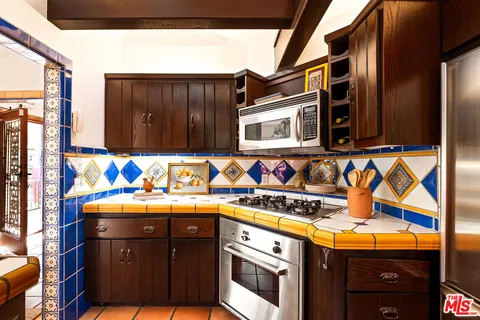 a potted plant sitting in front of a building