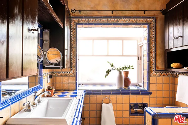 $1,495,000 | 295 Marguerita Lane, Pasadena, CA 91106