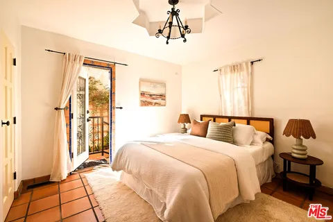 $1,495,000 | 295 Marguerita Lane, Pasadena, CA 91106