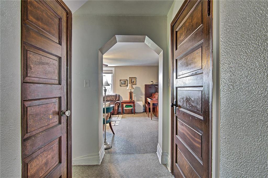 2001 Middle Road Glenshaw, PA 15116 - Photo 7 of 25 Gallery Image 7