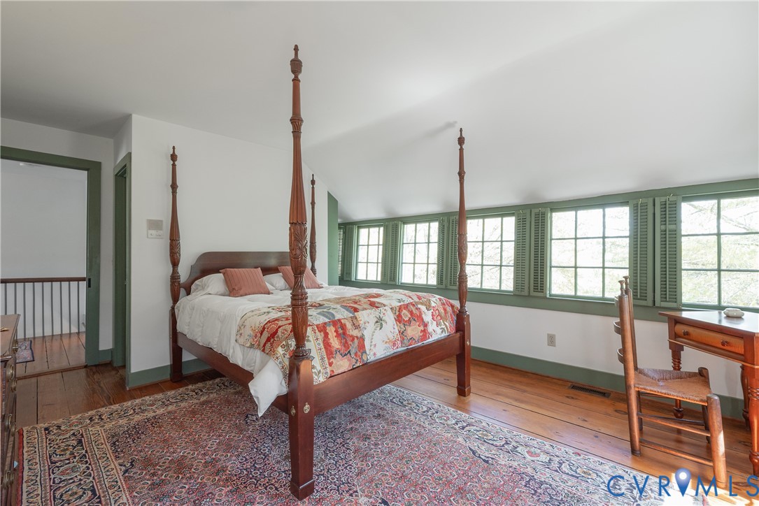 6353 Godwin Boulevard Suffolk, VA 23432 - Photo 25 of 50 Bedroom 2 with clerestory windows and random width