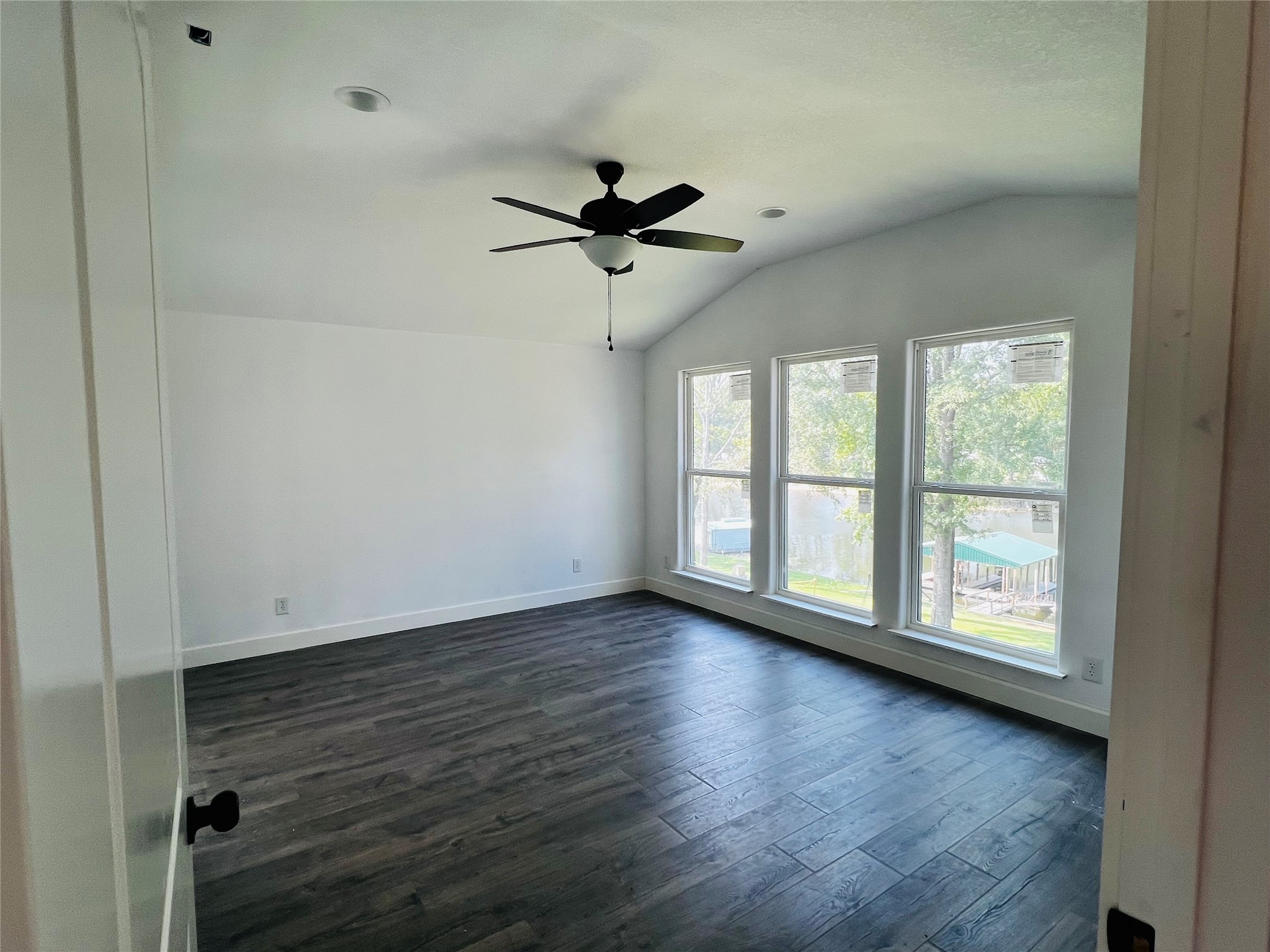 422 Beechwood Loop Hemphill, TX 75948 - Photo 23 of 46 Primary bedroom 1st floor