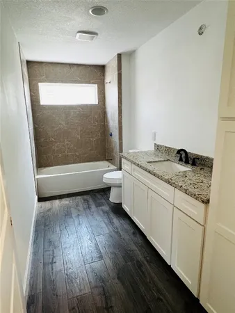 $650,000 | 422 Beechwood Loop, Hemphill, TX 75948