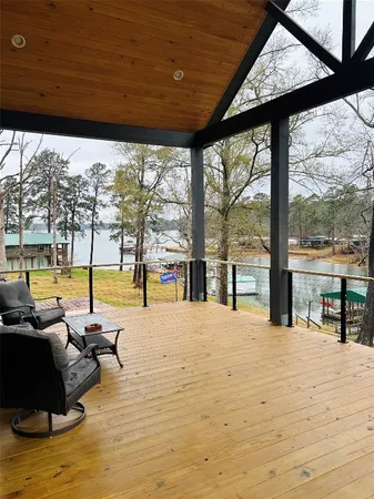 $650,000 | 422 Beechwood Loop, Hemphill, TX 75948
