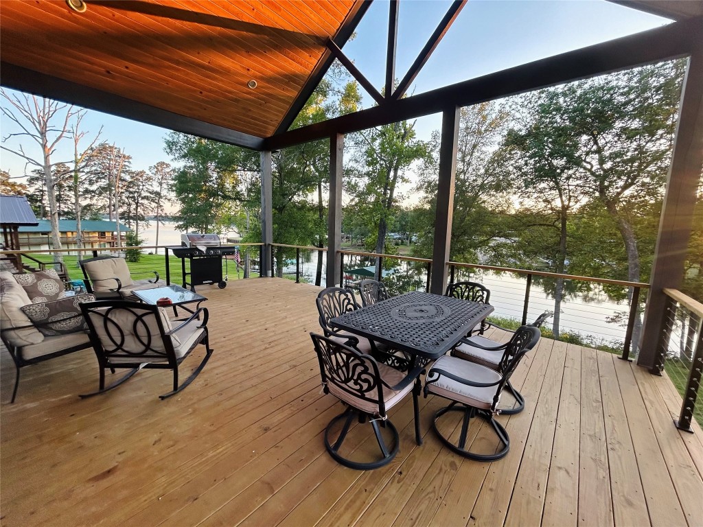 422 Beechwood Loop Hemphill, TX 75948 - Photo 10 of 46 Upper deck off living room