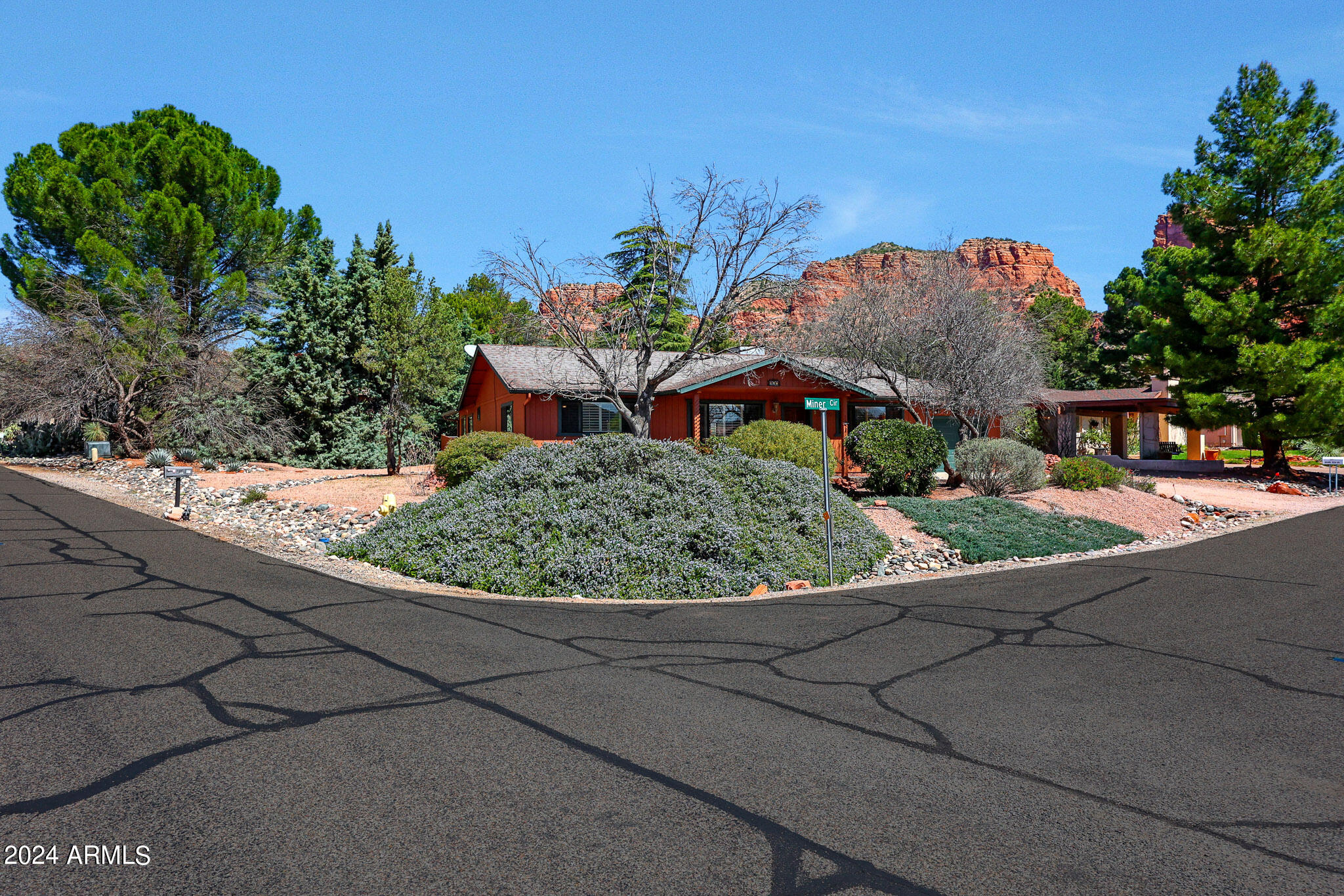 200 Moons View Road Sedona, AZ 86351 - Photo 8 of 52 A (8)