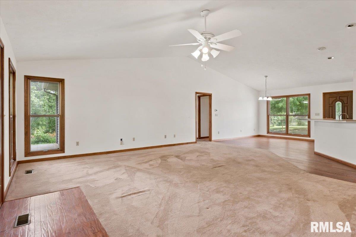 1997 New Lake Road Jacksonville, IL 62650 - Photo 18 of 39