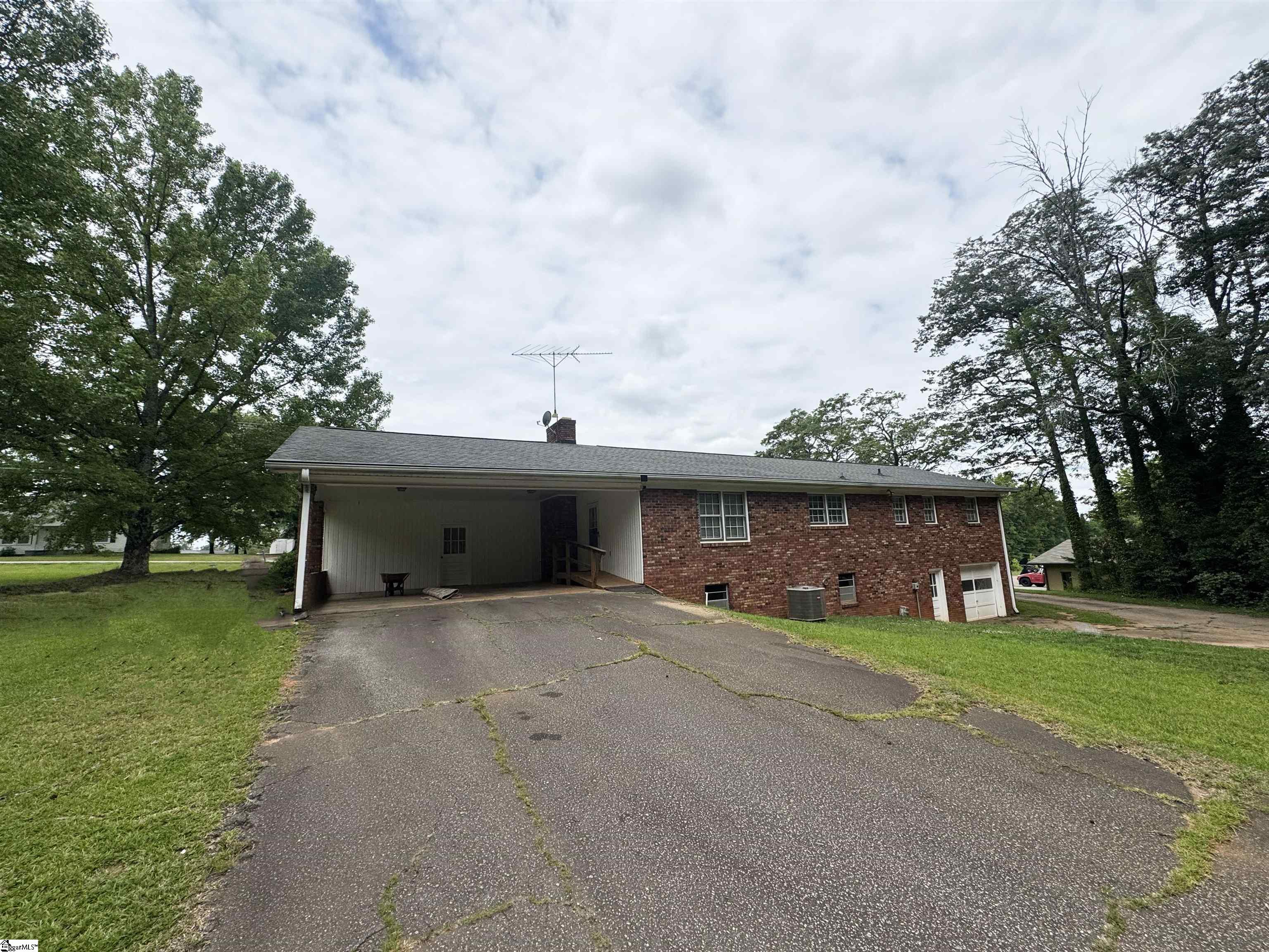 701 North Rutherford Road Greer, SC 29651 - Photo 27 of 27