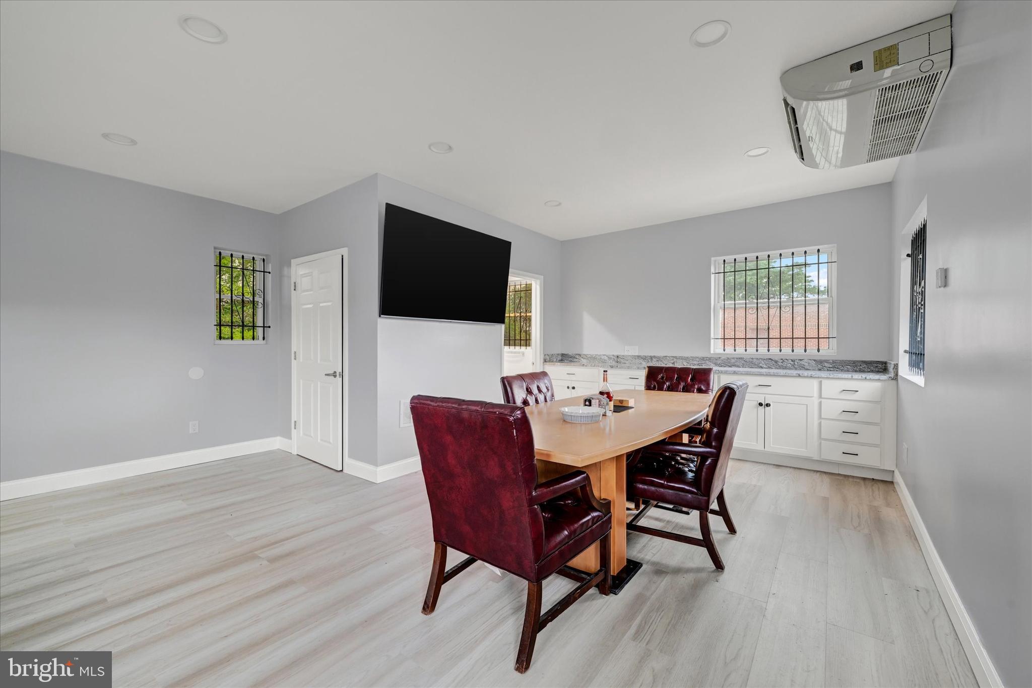 2400 Annapolis Road Baltimore, MD 21230 - Photo 11 of 28 Upper Level