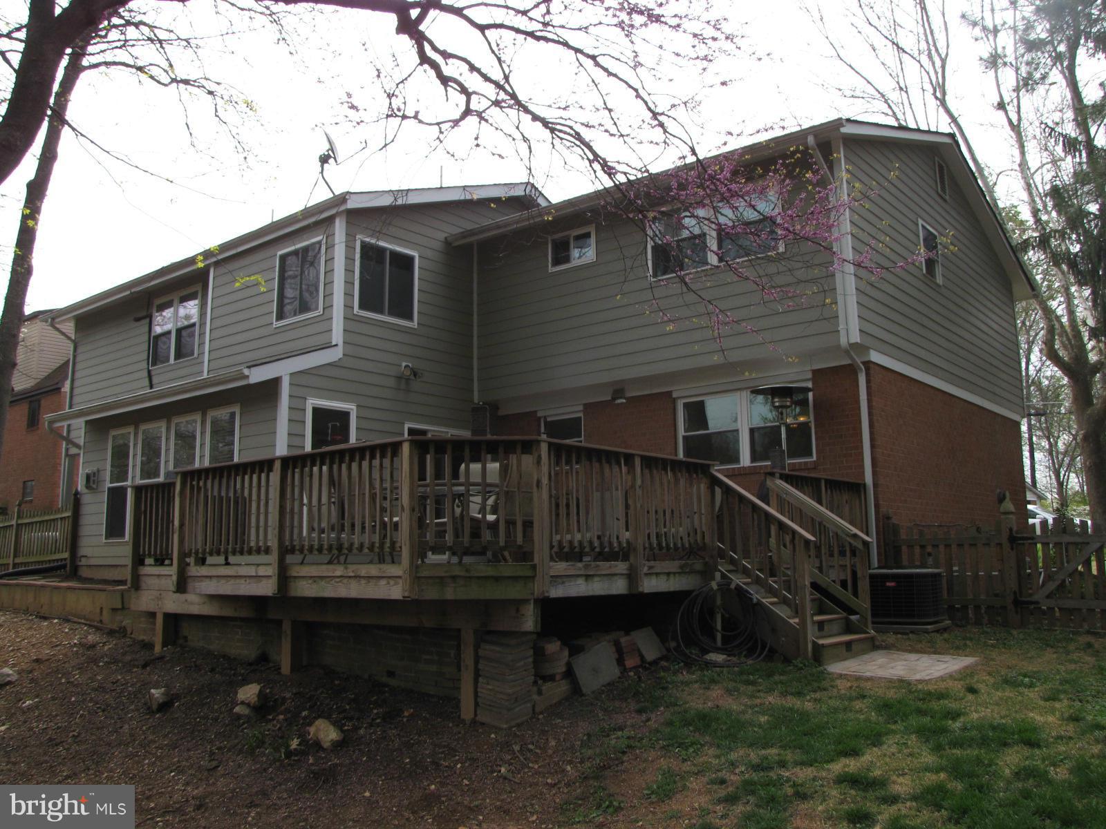 8460 Thames Street Springfield, VA 22151 - Photo 24 of 24 Exterior (Rear)