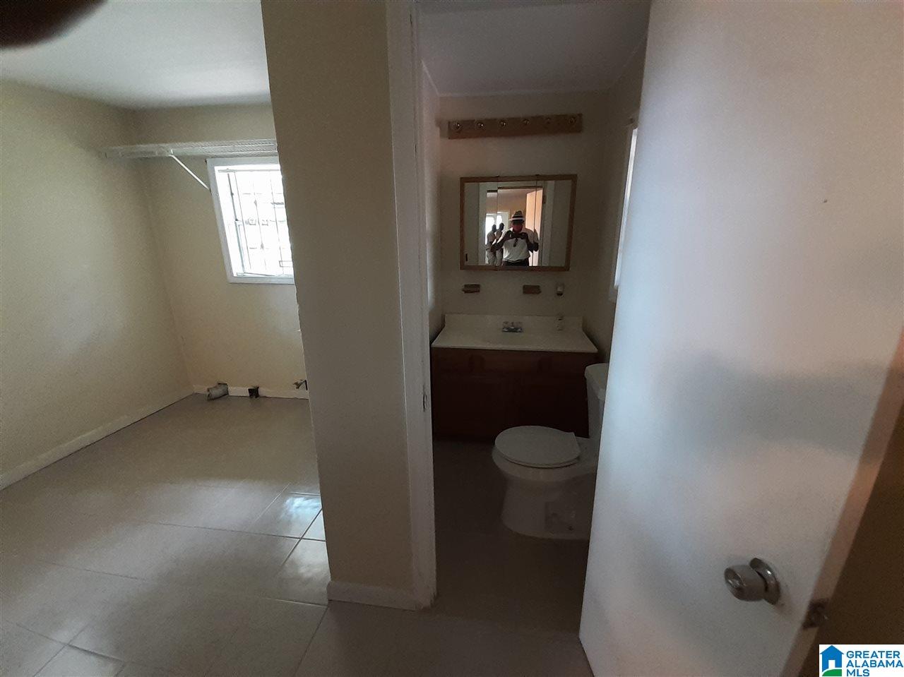 432 Ridgewood Avenue Fairfield, AL 35064 - Photo 7 of 20