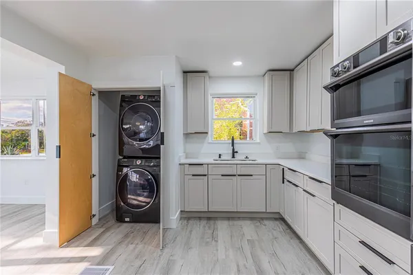 $565,000 | 2061 South Peninsula Drive, Daytona Beach, FL 32118