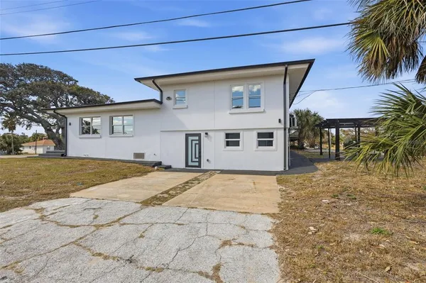 $565,000 | 2061 South Peninsula Drive, Daytona Beach, FL 32118