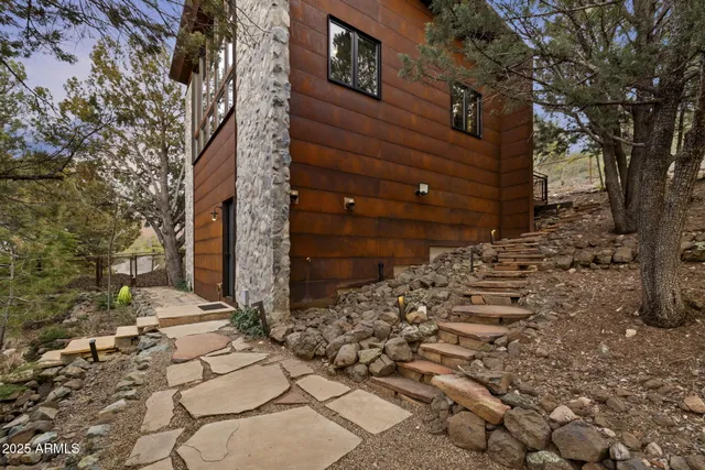 $2,500,000 | 51 Rill Road, Prescott, AZ 86305