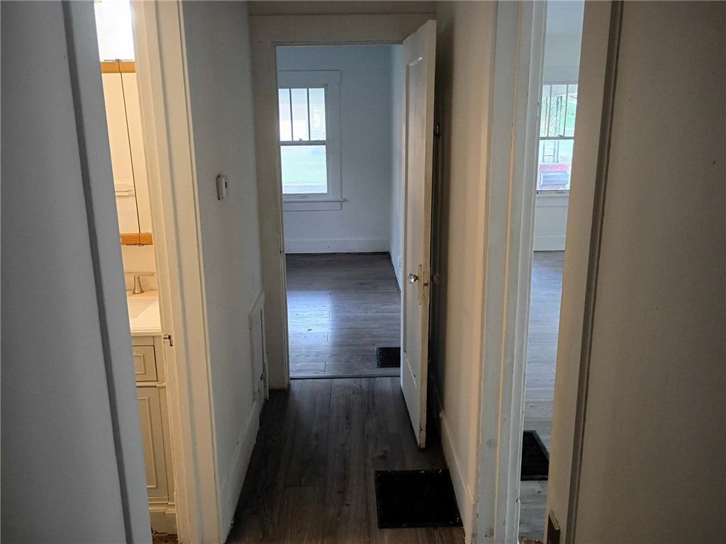 138 South 18th Street Decatur, IL 62521 - Photo 10 of 30 Gallery Image 10