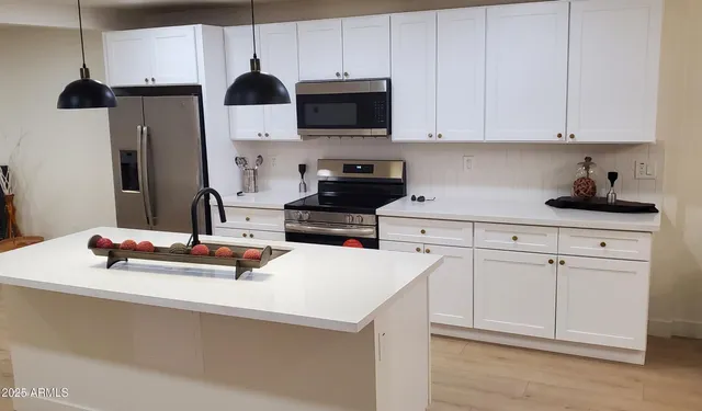 $2,600 | 2320 East Whitton Avenue, Phoenix, AZ 85016