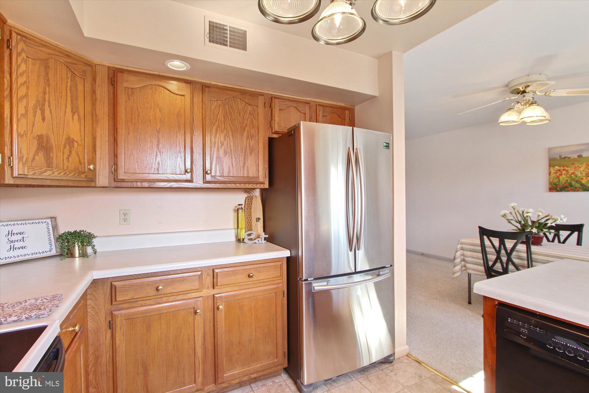 805 Chambers Ridge York, PA 17402 - Photo 12 of 29 Gallery Image 12